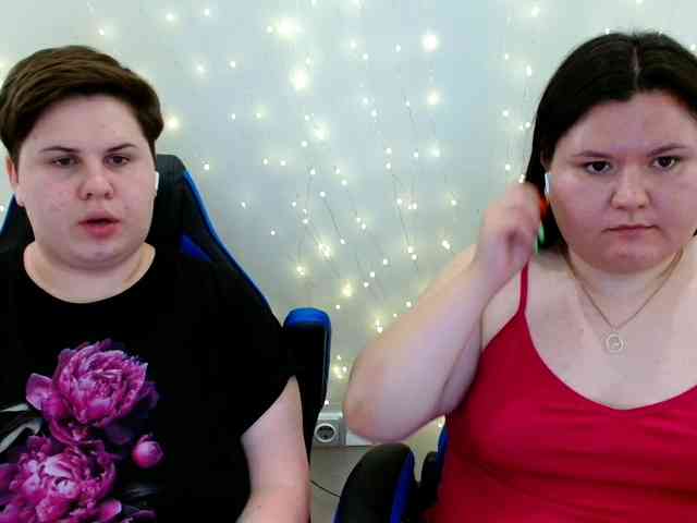 BeckyAndEllen webcam