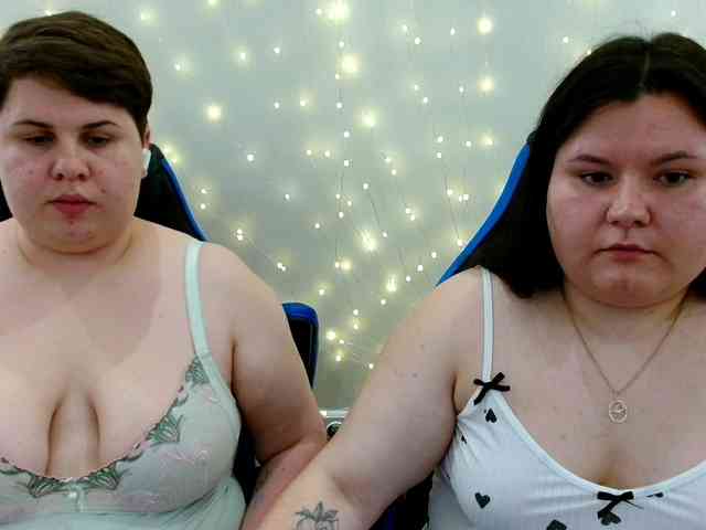 BeckyAndEllen webcam