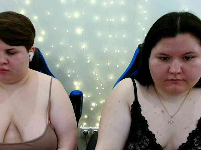 BeckyAndEllen webcam