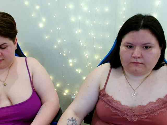 BeckyAndEllen webcam