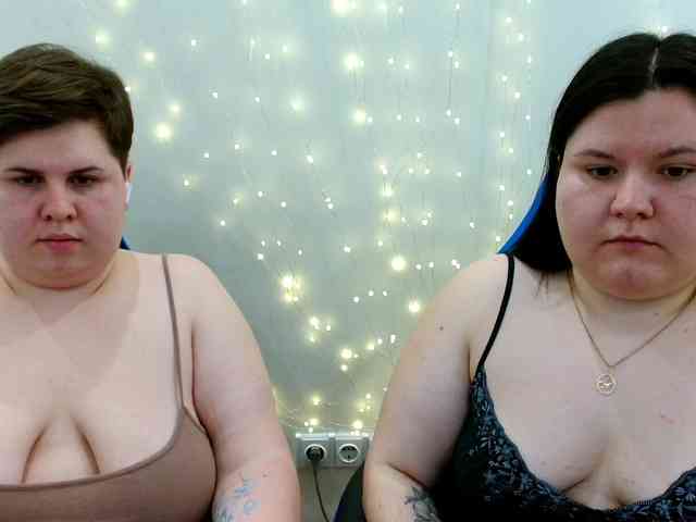 BeckyAndEllen webcam