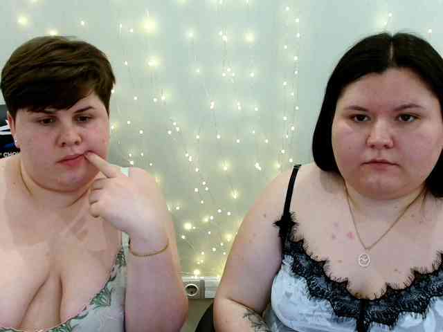 BeckyAndEllen webcam