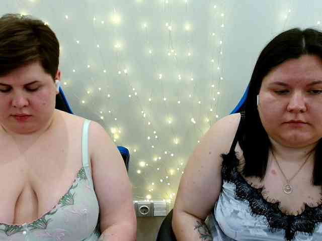 BeckyAndEllen webcam