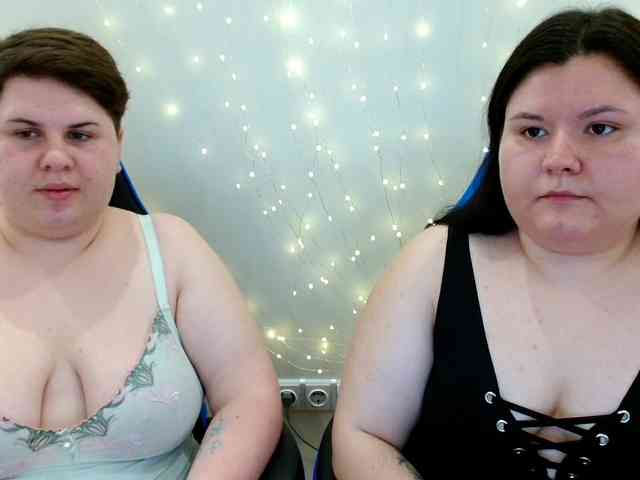 BeckyAndEllen webcam