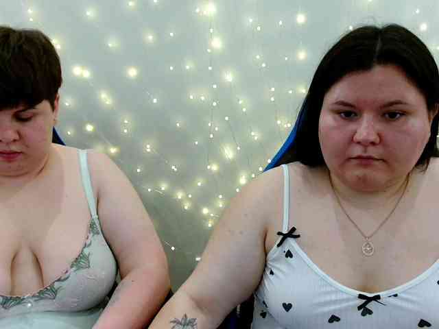 BeckyAndEllen webcam