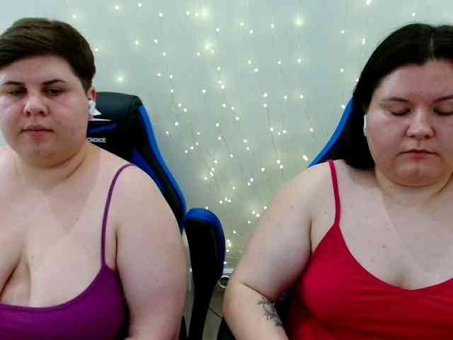 BeckyAndEllen webcam
