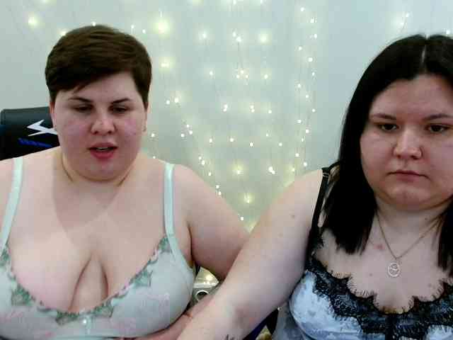 BeckyAndEllen webcam