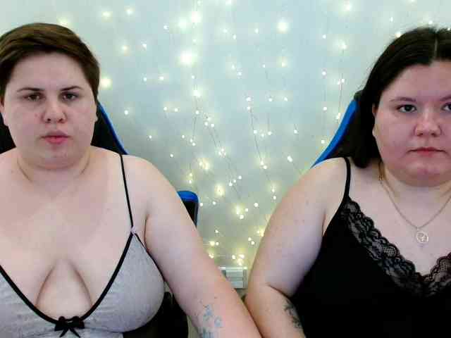BeckyAndEllen webcam