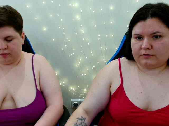BeckyAndEllen webcam