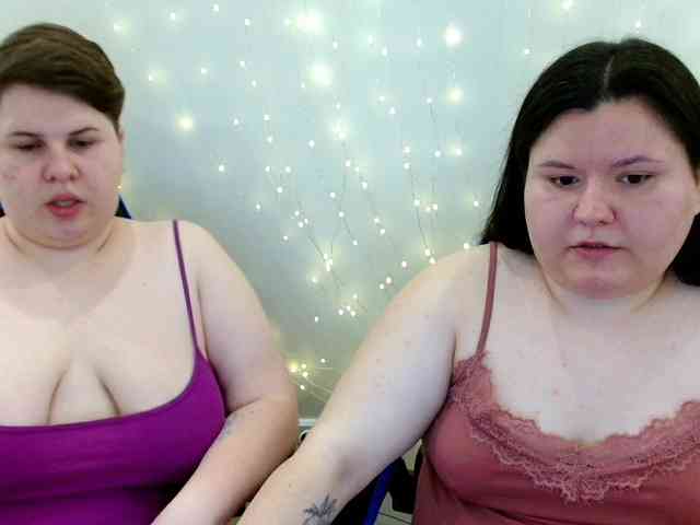 BeckyAndEllen webcam