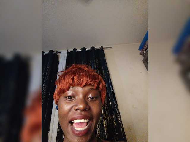 dreamyher live cam on BongaCams