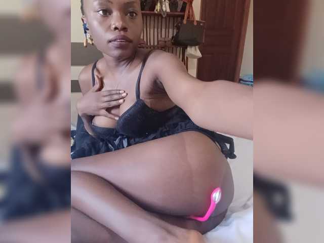 dreamyher live cam on BongaCams
