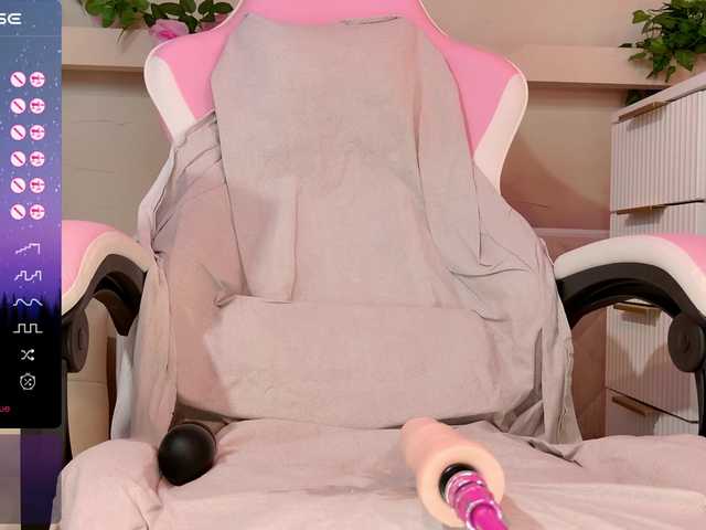 LeonaEviann's BongaCams show and profile