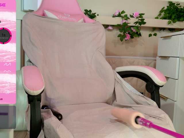LeonaEviann live cam on BongaCams