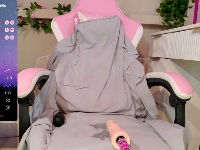  LeonaEviann chat room