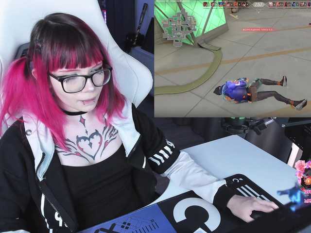Yumi-Youkai live cam on BongaCams