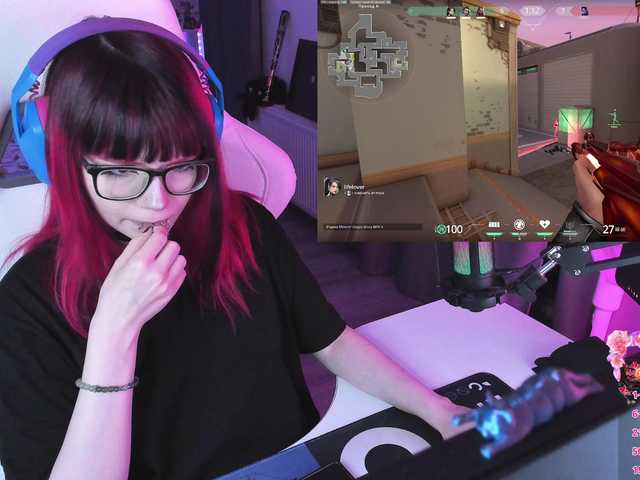 Yumi-Youkai live cam on BongaCams