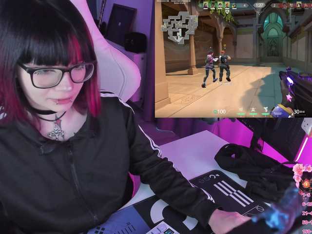 Yumi-Youkai live cam on BongaCams
