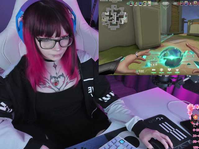 Yumi-Youkai live cam on BongaCams