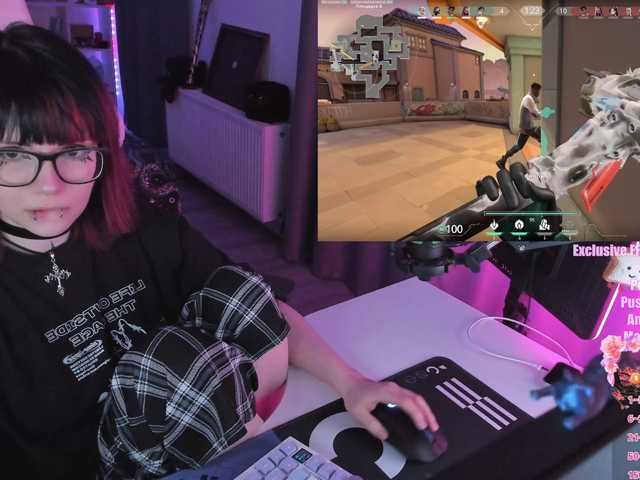 Yumi-Youkai live cam on BongaCams