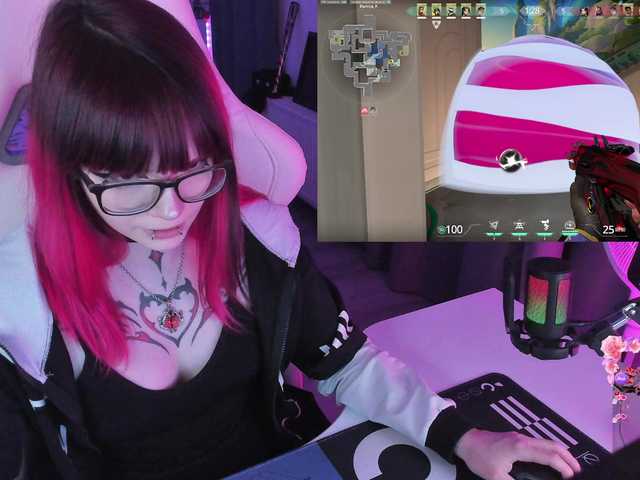 Yumi-Youkai live cam on BongaCams
