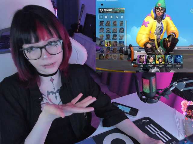 Yumi-Youkai live cam on BongaCams