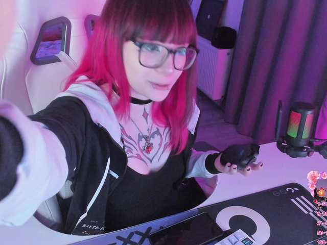 Yumi-Youkai live cam on BongaCams