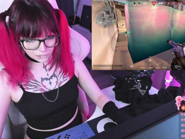 Yumi-Youkai live cam on BongaCams