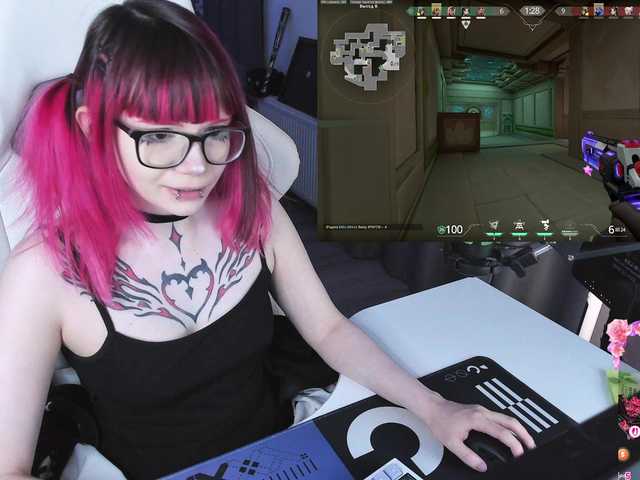 Yumi-Youkai live cam on BongaCams