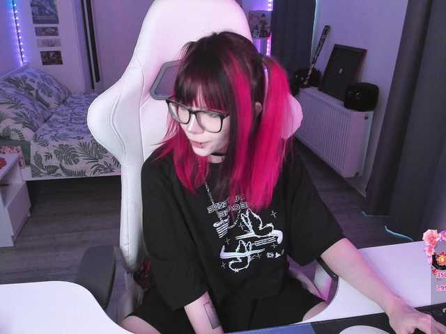 Yumi-Youkai live cam on BongaCams