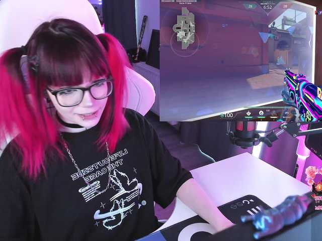 Yumi-Youkai live cam on BongaCams