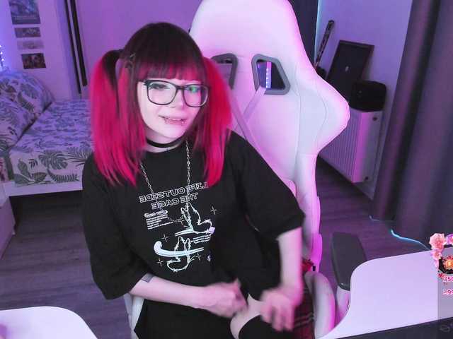 Yumi-Youkai live cam on BongaCams