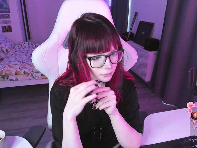 Yumi-Youkai live cam on BongaCams