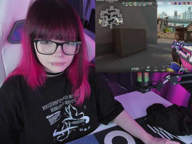 Yumi-Youkai live cam on BongaCams