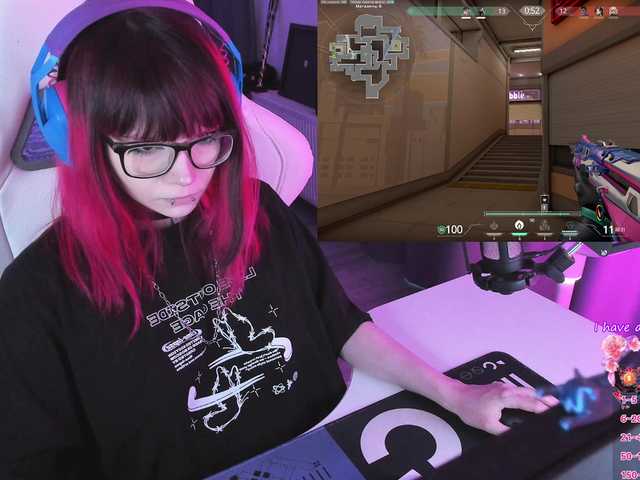 Yumi-Youkai live cam on BongaCams