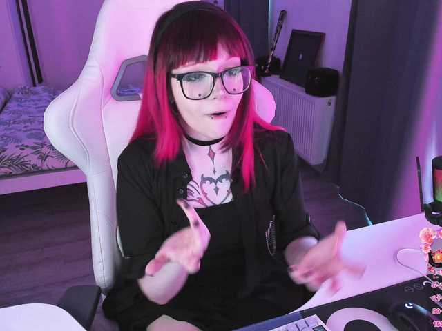 Yumi_Youkai live webcam show