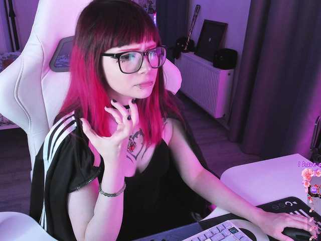 Yumi-Youkai live cam on BongaCams