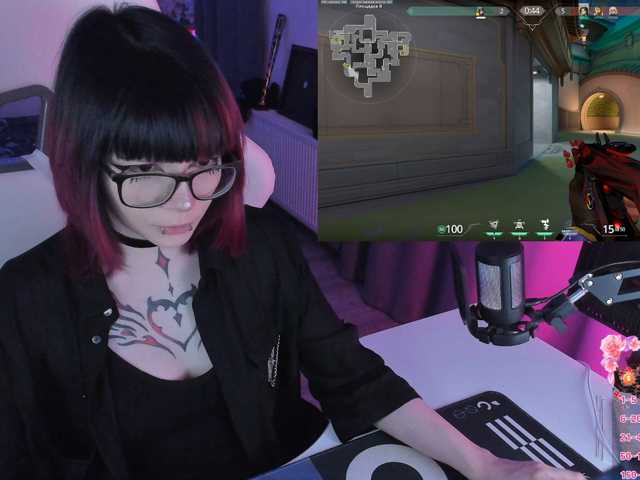Yumi-Youkai live cam on BongaCams