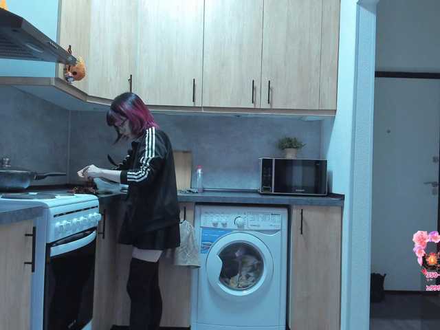Yumi-Youkai live cam on BongaCams