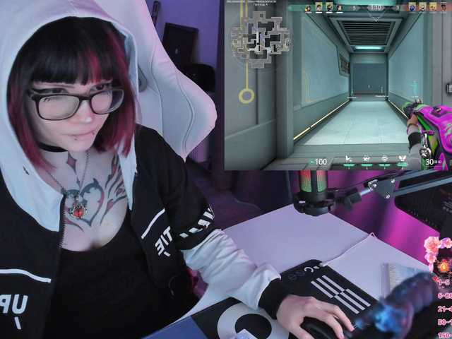 Yumi-Youkai live cam on BongaCams