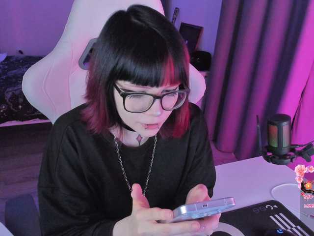 Yumi-Youkai live cam on BongaCams