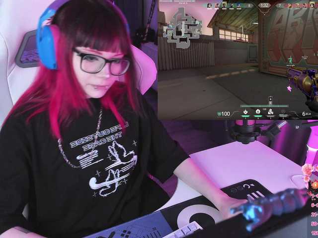Yumi-Youkai live cam on BongaCams