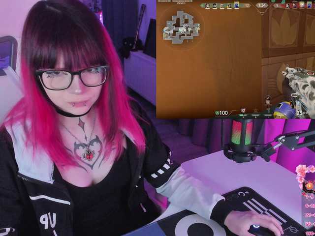Yumi-Youkai live cam on BongaCams