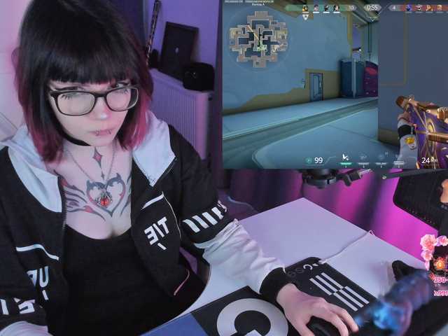 Yumi-Youkai live cam on BongaCams