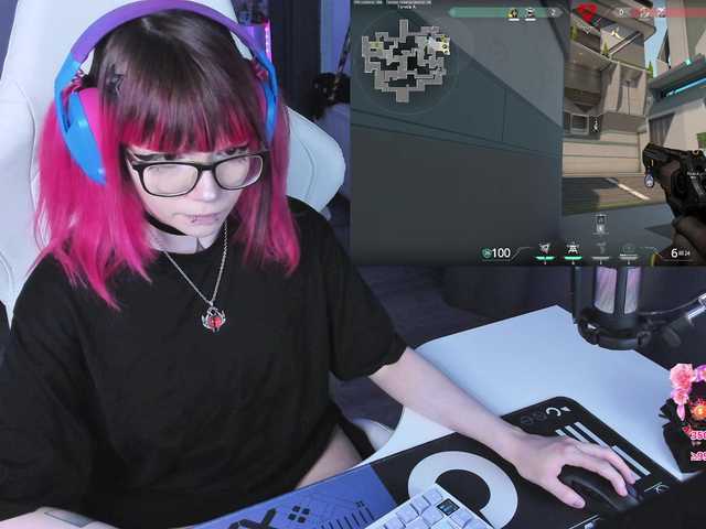 Yumi-Youkai live cam on BongaCams