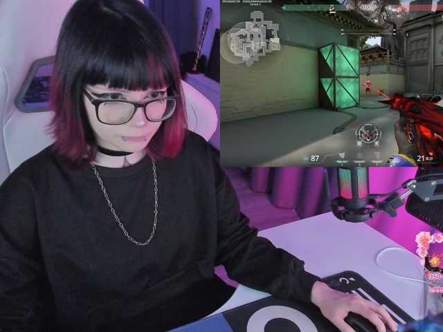Yumi-Youkai live cam on BongaCams