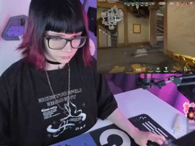 Yumi-Youkai live cam on BongaCams