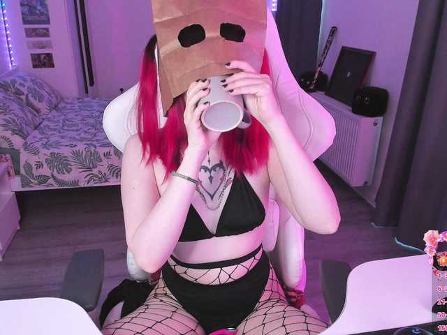 Yumi-Youkai live cam on BongaCams