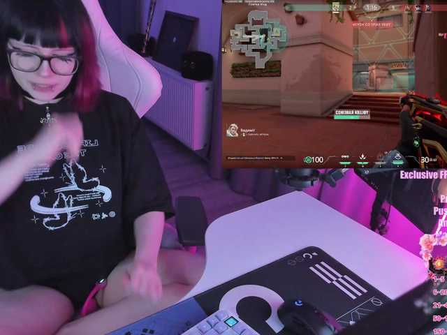 Yumi-Youkai live cam on BongaCams