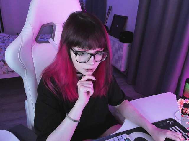 Yumi-Youkai live cam on BongaCams